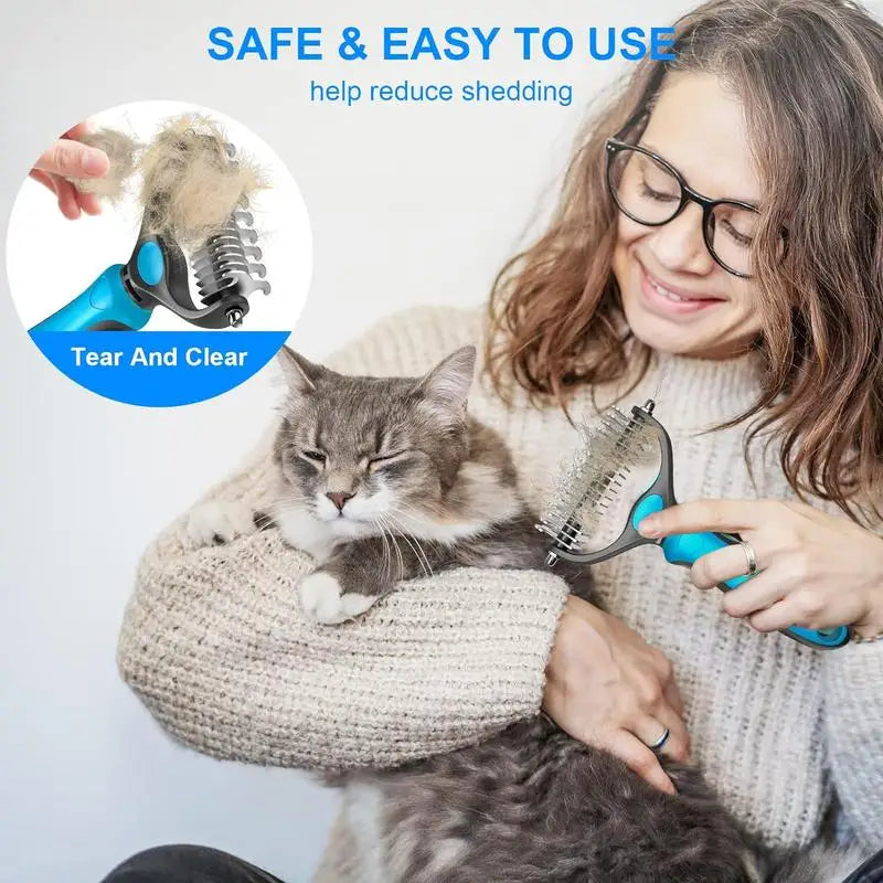 2-in-1 Dog Deshedding & Grooming Brush